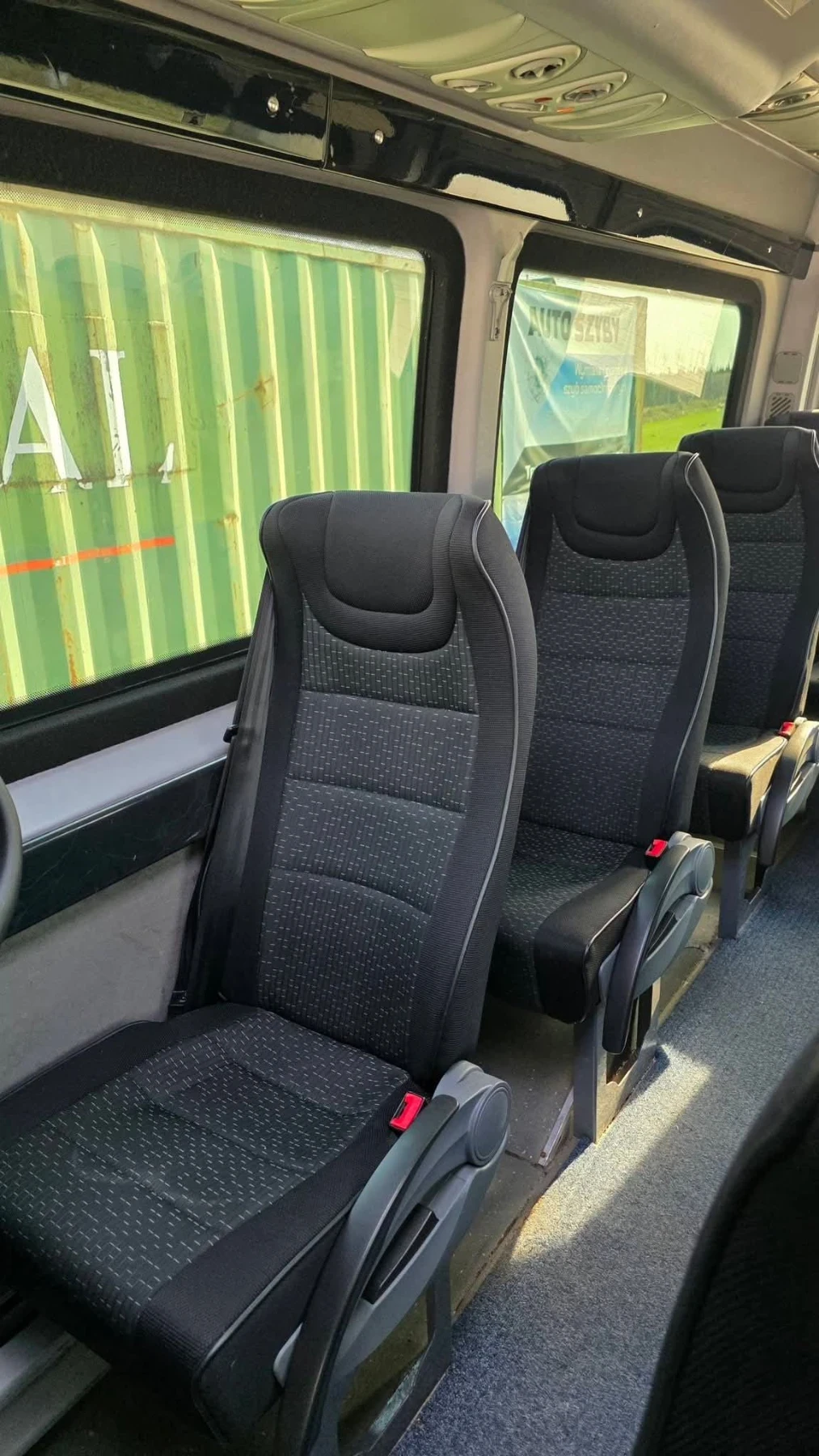 Mercedes-Benz Sprinter 519 Двоен климатик Топ състояние , снимка 8 - Бусове и автобуси - 55016884