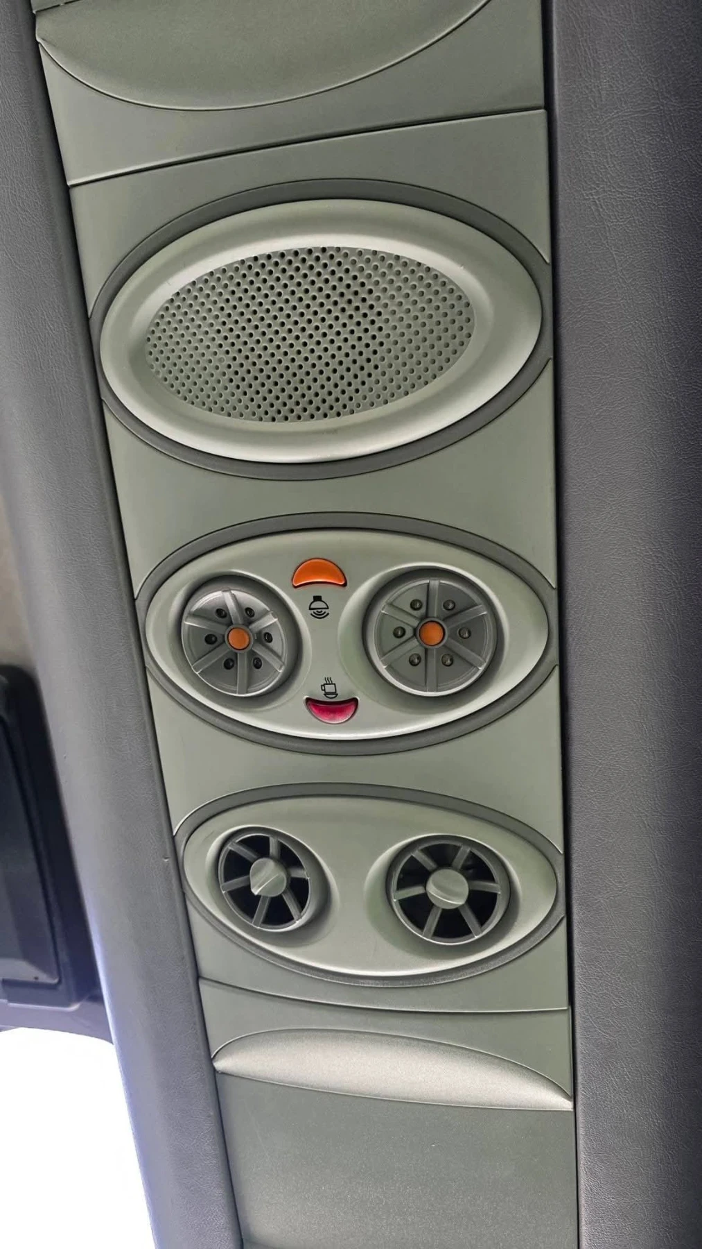 Mercedes-Benz Sprinter 519 Двоен климатик Топ състояние , снимка 9 - Бусове и автобуси - 55016884