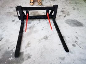 Трактор John Deere Палетни вилици , снимка 9