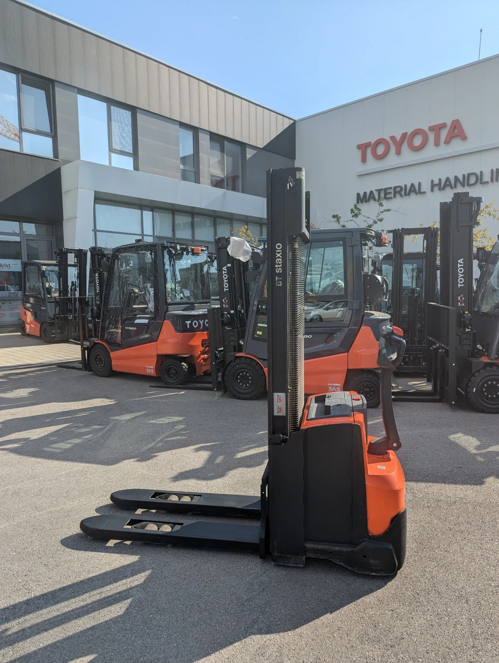  Toyota | Mobile.bg   5