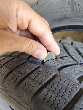 Гуми Зимни 225/55R18, снимка 1