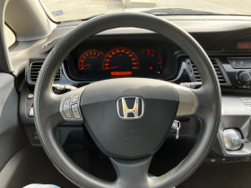 Honda Fr-v 1.7 VTEC, снимка 13 - Автомобили и джипове - 45680340