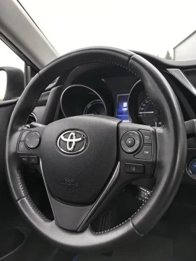 Toyota Auris 1.8 Hybrid, снимка 7