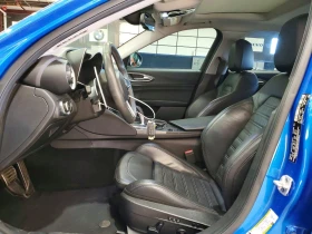 Alfa Romeo Giulia TI Q4* ДИСТРОНИК* ПОДГРЕВ* ОБДУХВАНЕ* КОЖА* , снимка 7 - Автомобили и джипове - 53622421