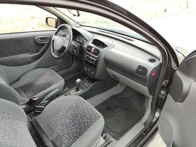 Opel Corsa 1.2 автоматик , снимка 12 - Автомобили и джипове - 46574140