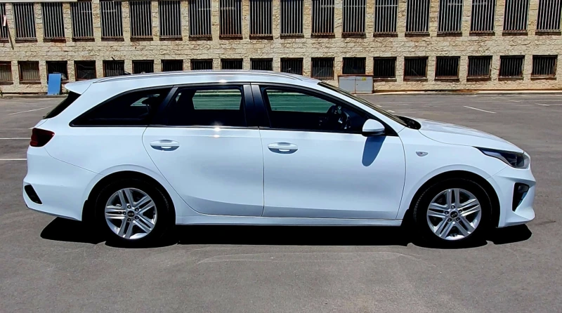 Kia Ceed, снимка 4 - Автомобили и джипове - 46905686