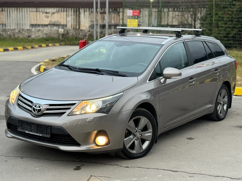 Toyota Avensis 1.8i Климатроник* Навигация* Темпомат, снимка 2 - Автомобили и джипове - 48201665