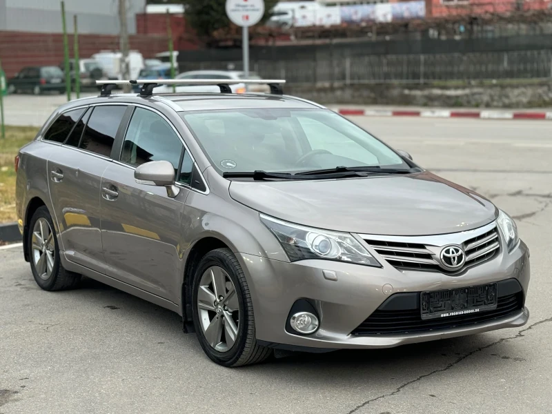 Toyota Avensis 1.8i Климатроник* Навигация* Темпомат, снимка 5 - Автомобили и джипове - 48201665