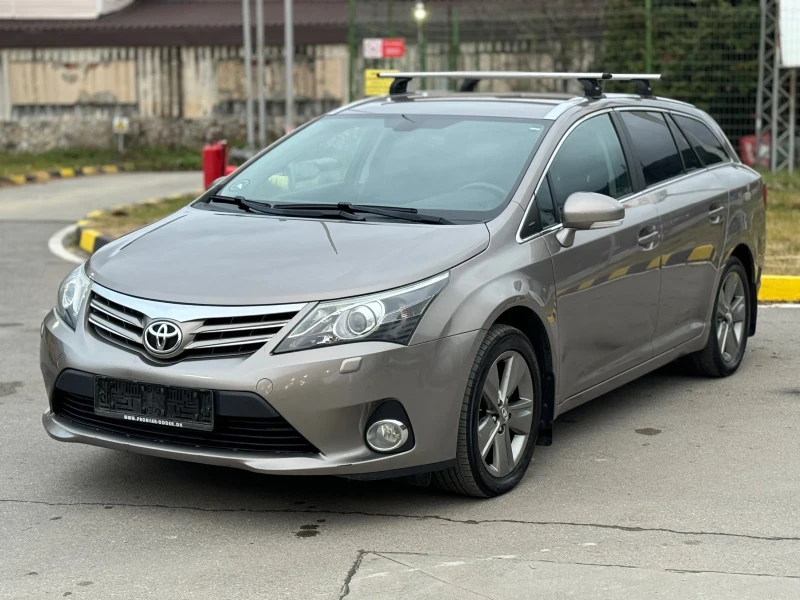 Toyota Avensis 1.8i Климатроник* Навигация* Темпомат, снимка 4 - Автомобили и джипове - 48201665