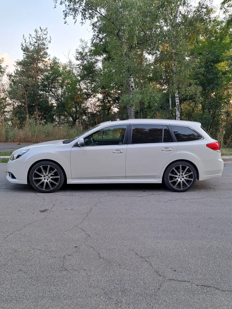 Subaru Legacy 2.5 GAZ, снимка 3 - Автомобили и джипове - 48383672