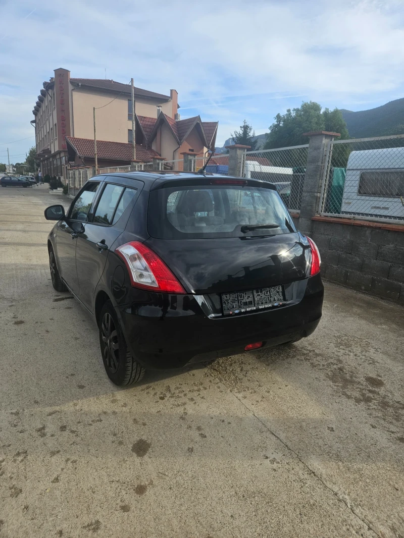 Suzuki Swift, снимка 4 - Автомобили и джипове - 48453347