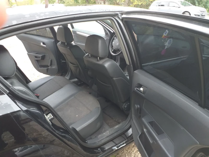 Opel Astra 1.9-120кс, снимка 8 - Автомобили и джипове - 49823830