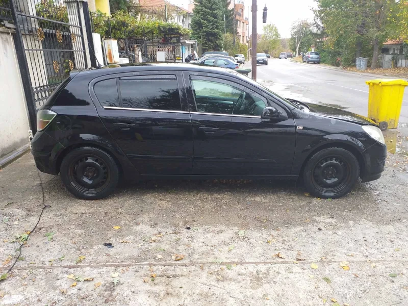 Opel Astra 1.9-120кс, снимка 4 - Автомобили и джипове - 49823830