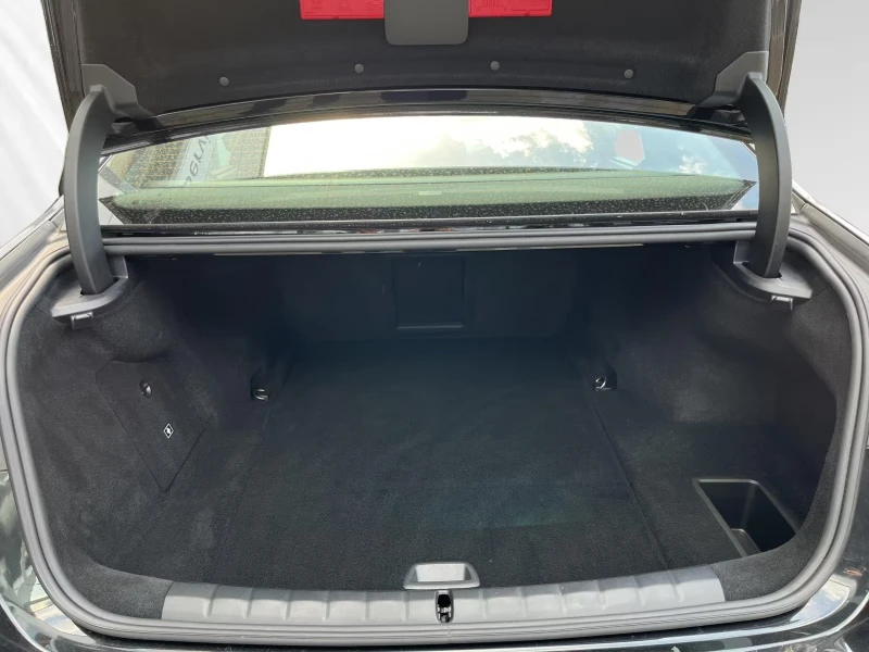 BMW i7 eDRIVE50/M-SPORT/449HP/B&W/DAPROF/PA.PRO/MEMO/800f, снимка 6 - Автомобили и джипове - 51835418