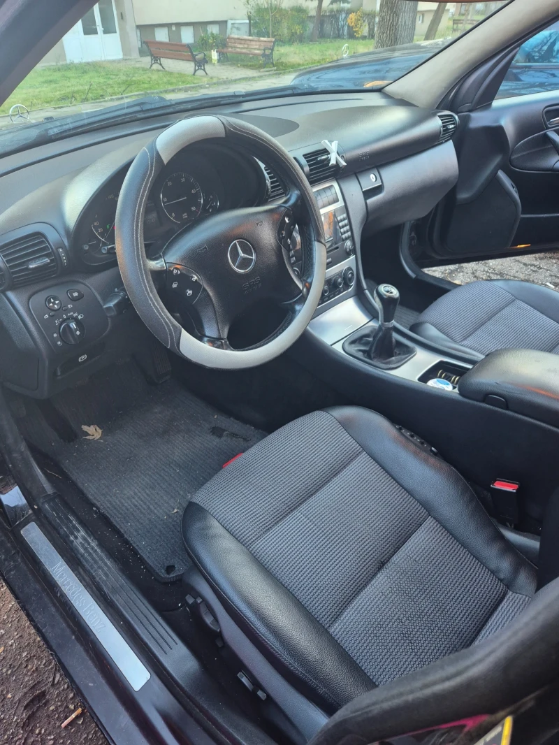 Mercedes-Benz C 200 2.0 cdi, снимка 10 - Автомобили и джипове - 52621696