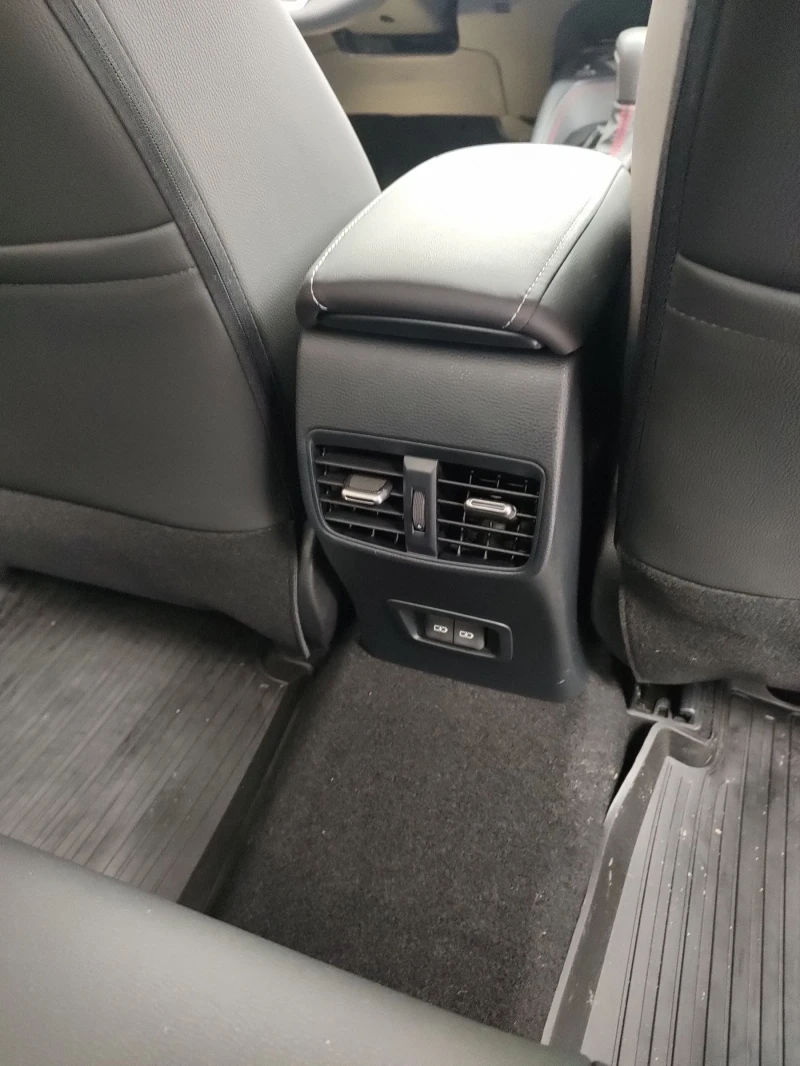 Toyota Corolla GR Sport, снимка 9 - Автомобили и джипове - 52801363