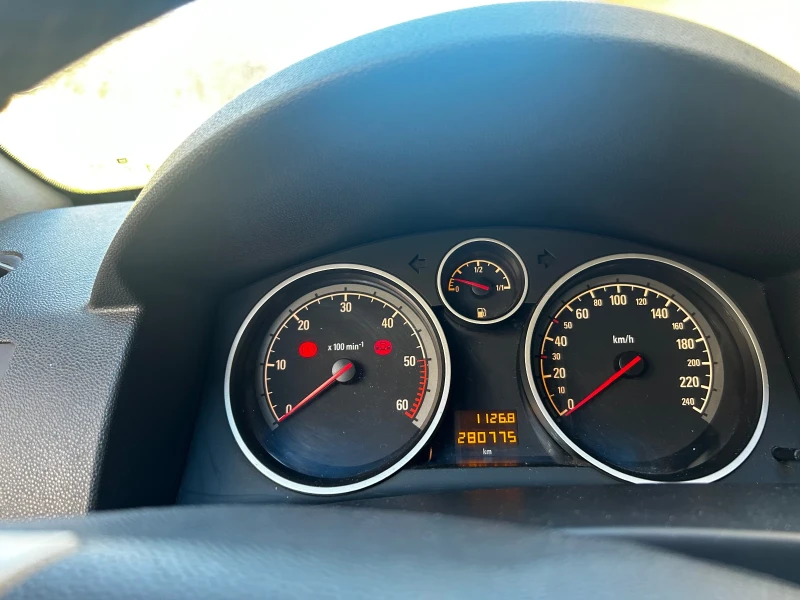 Opel Astra, снимка 4 - Автомобили и джипове - 53109443