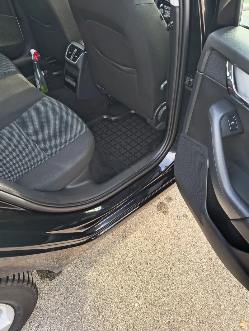 Skoda Octavia, снимка 10 - Автомобили и джипове - 53235770