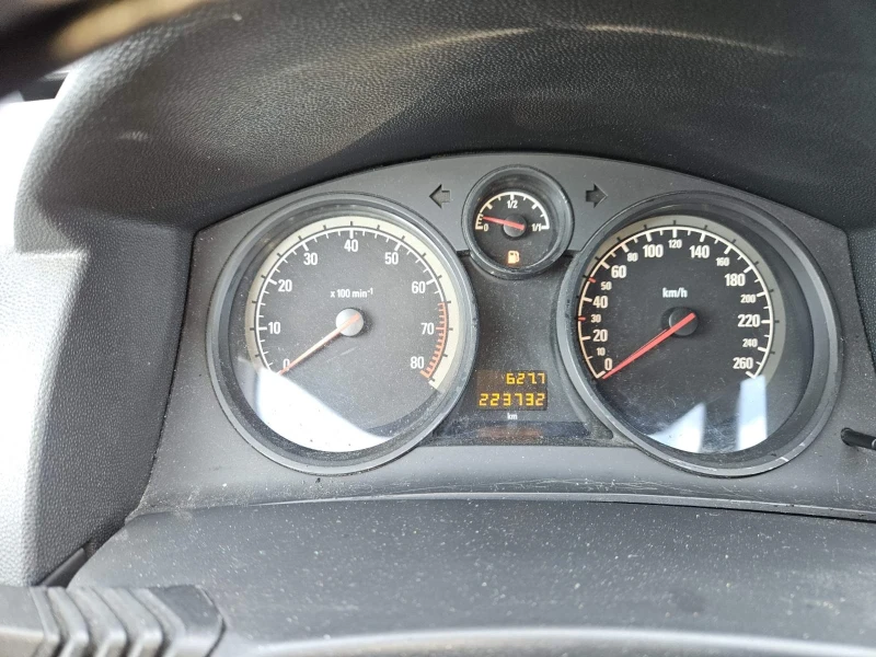 Opel Astra ГАЗ 1.3i, снимка 9 - Автомобили и джипове - 53264870