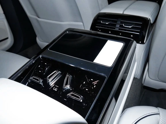 Audi A8 Long 60 TFSI Quattro = S-line = Гаранция - изображение 10