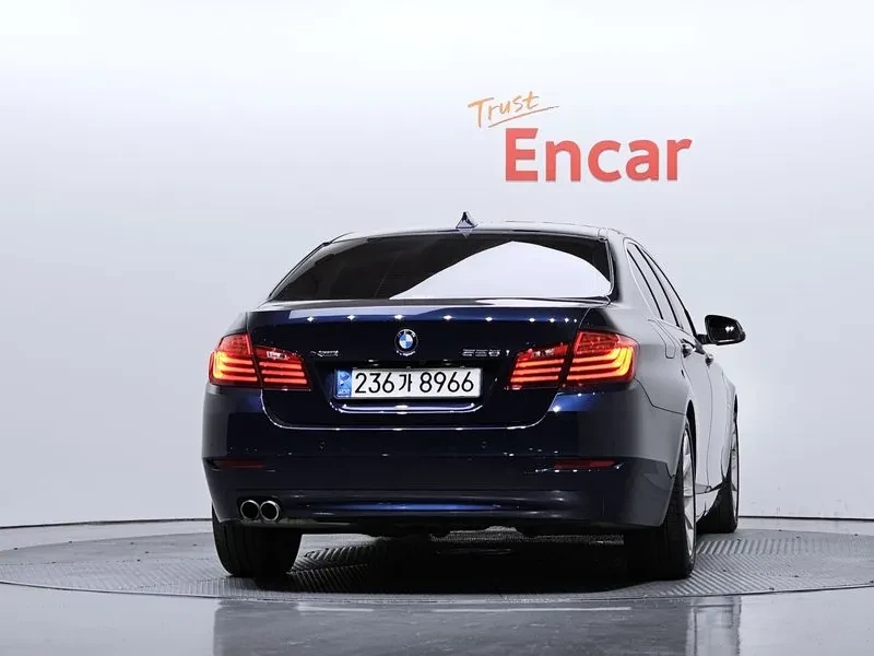 BMW 528 i, снимка 4 - Автомобили и джипове - 54591257