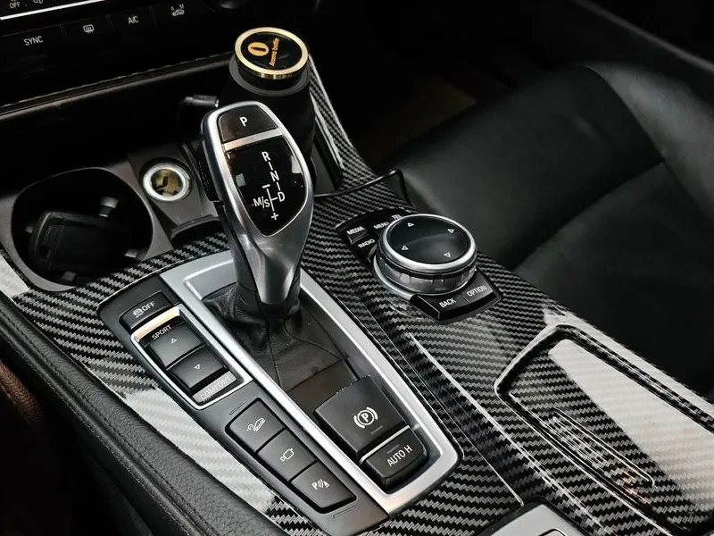 BMW 528 i, снимка 9 - Автомобили и джипове - 54591257