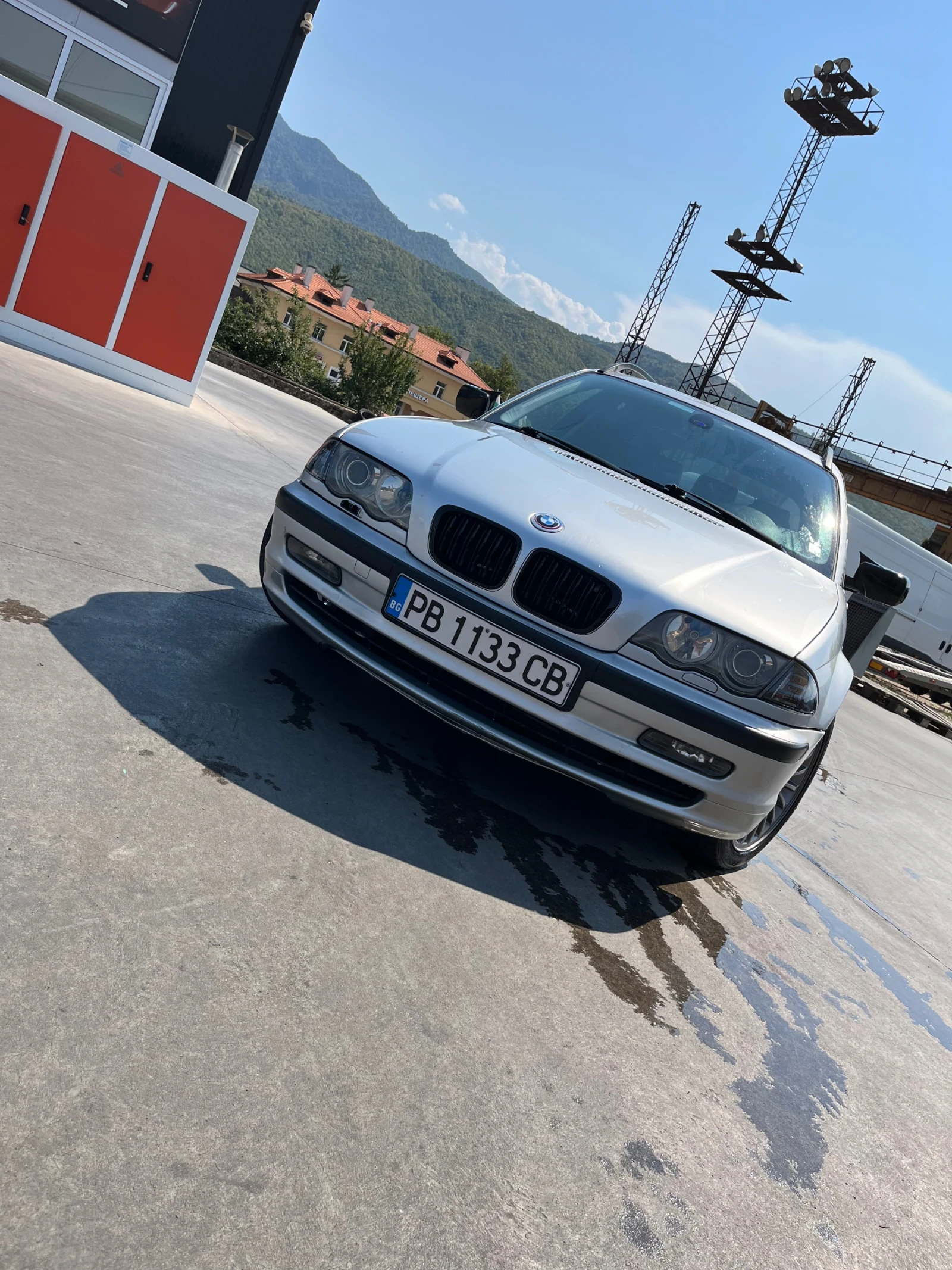 BMW 330, снимка 1