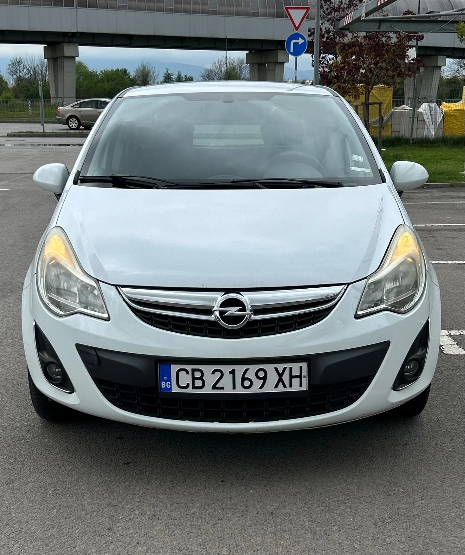 Opel Corsa 1.2/GAZ 2012 - изображение 2