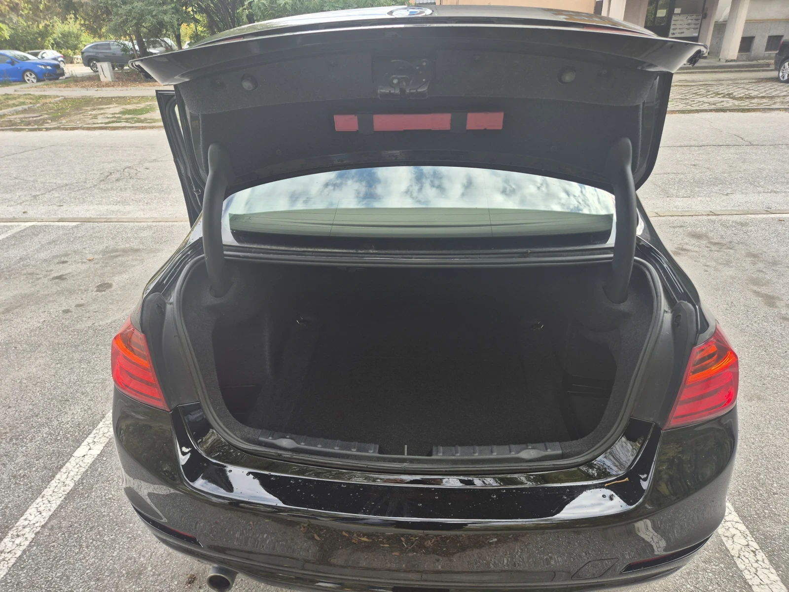 BMW 320  - изображение 7