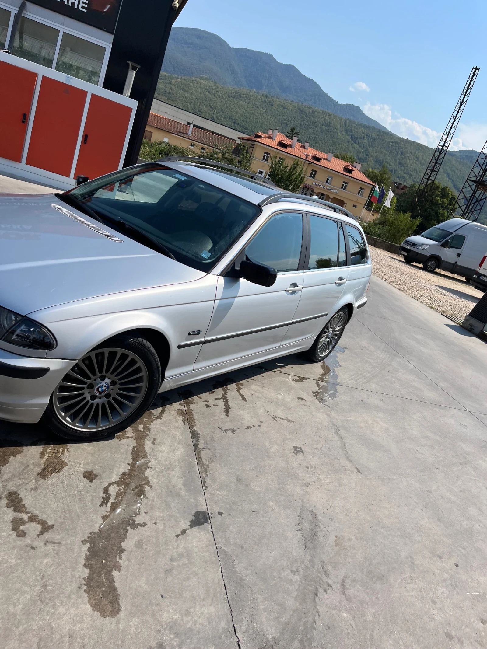 BMW 330  - изображение 3