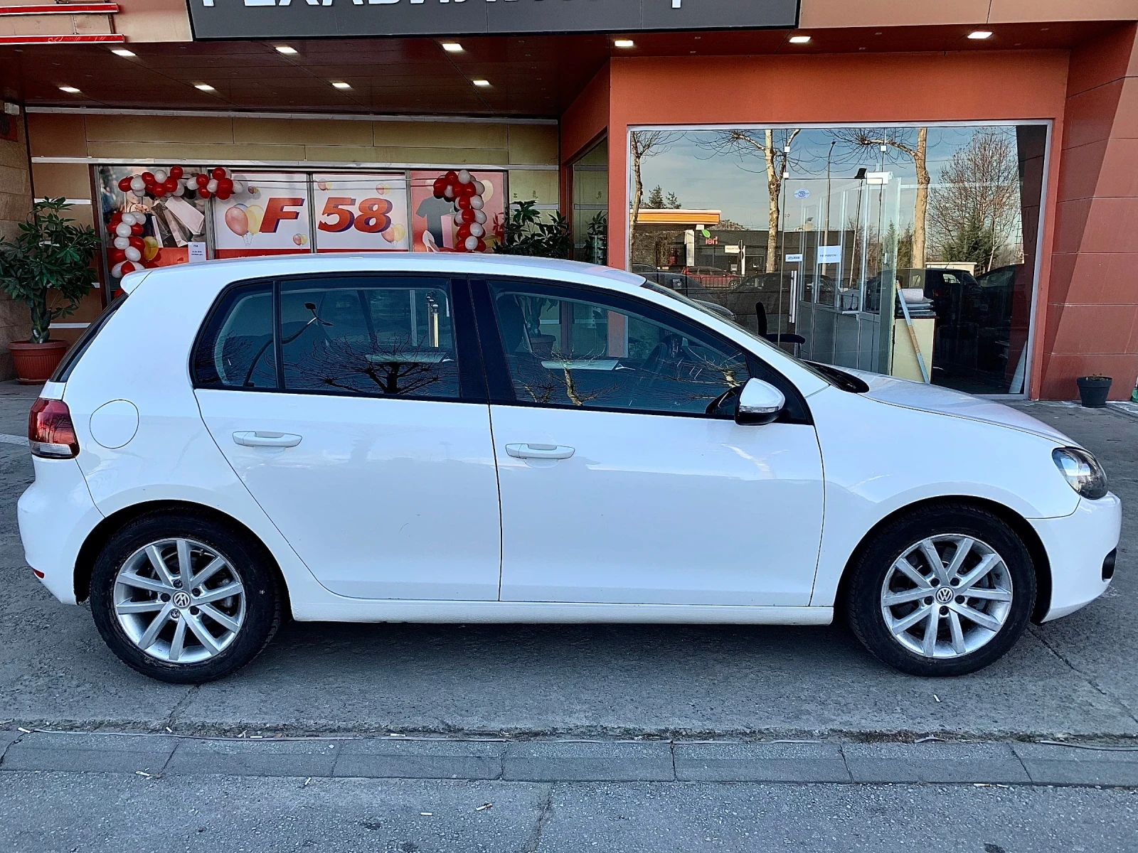 VW Golf 2.0TDI 4-Motion #XENON#AVTOPILOT#PARKTRONIC#MULTI# - изображение 7