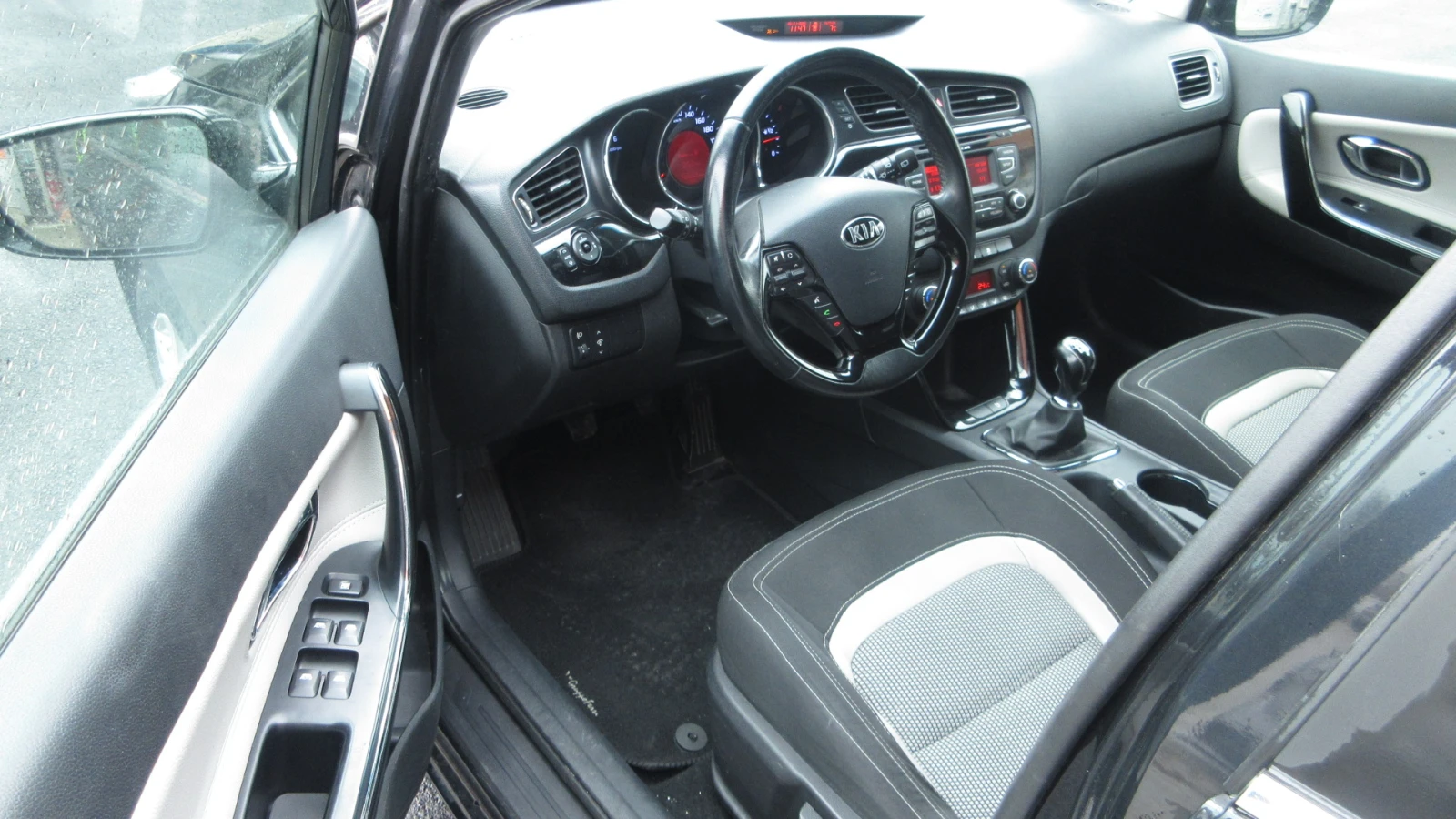 Kia Ceed 1.6-CRDI-110HP - изображение 10