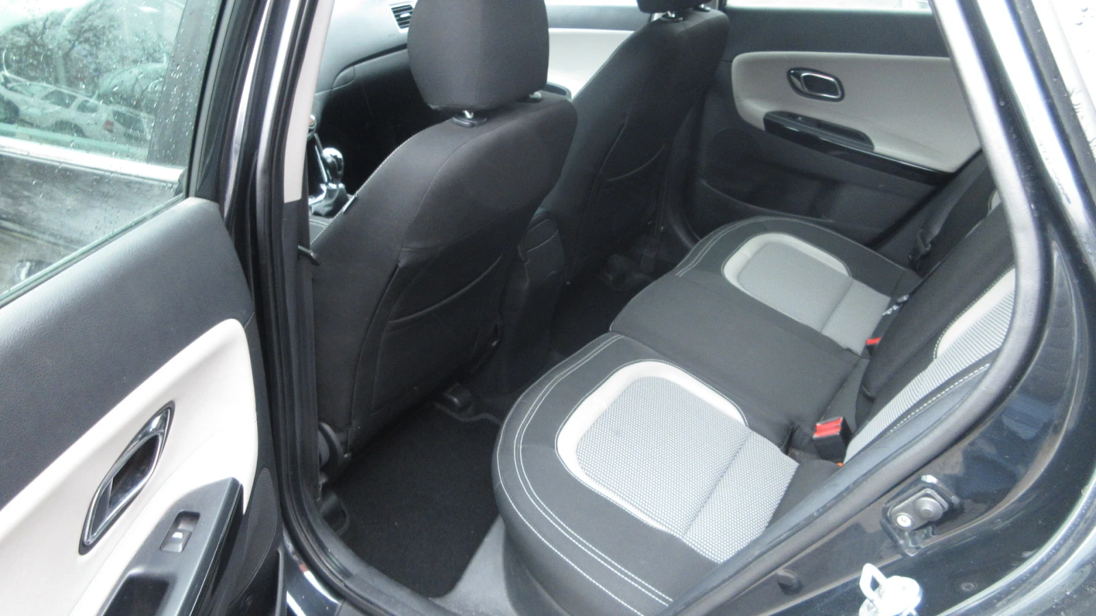 Kia Ceed 1.6-CRDI-110HP | Mobile.bg � ����������� 12