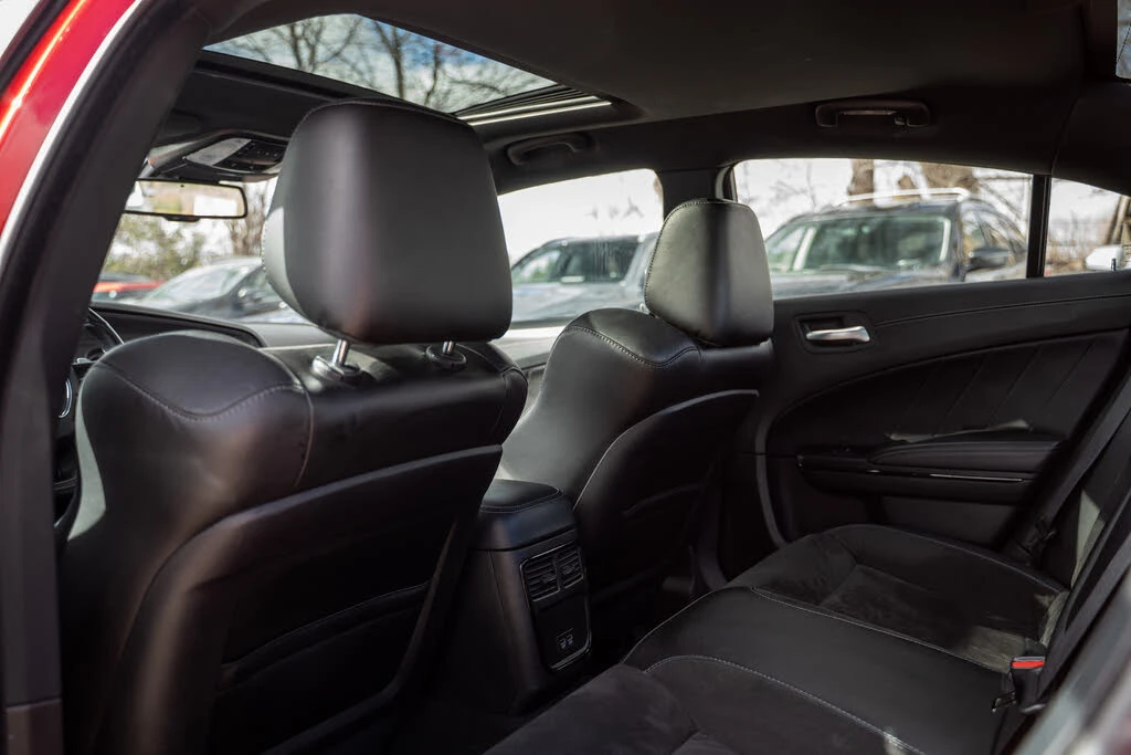 Dodge Charger GT* AWD* АвтоКредит* (ЦЕНА ДО БГ), снимка 13 - Автомобили и джипове - 53835381