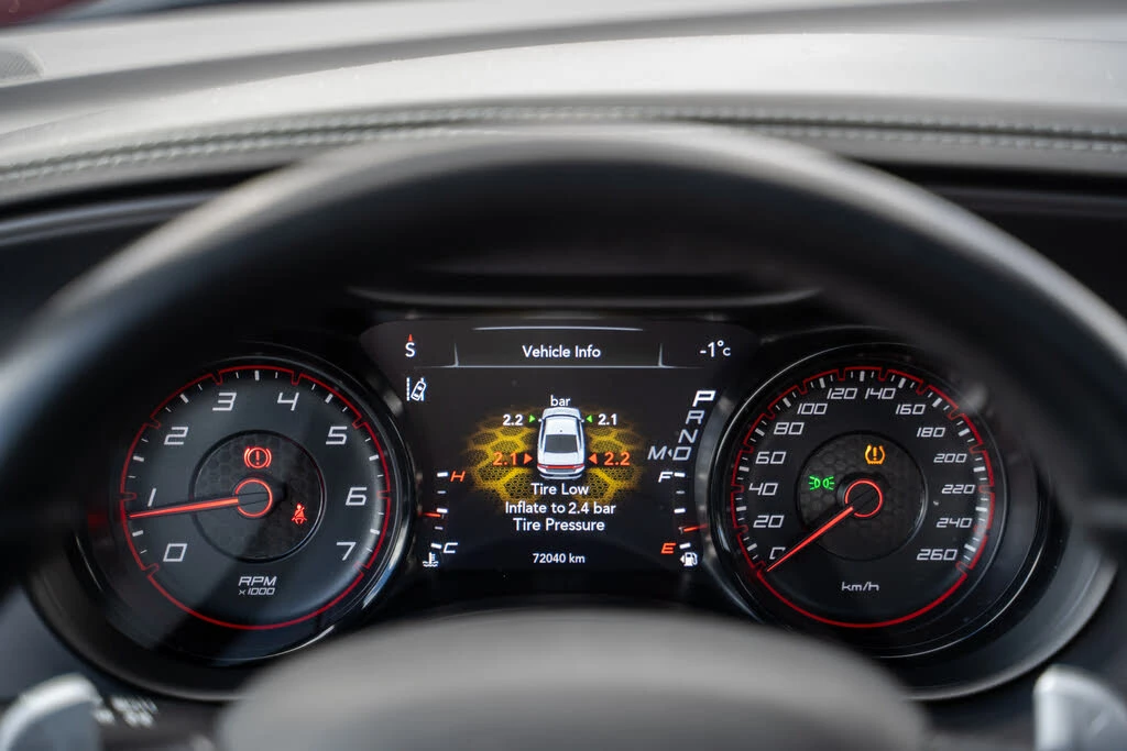 Dodge Charger GT* AWD* АвтоКредит* (ЦЕНА ДО БГ), снимка 9 - Автомобили и джипове - 53835381