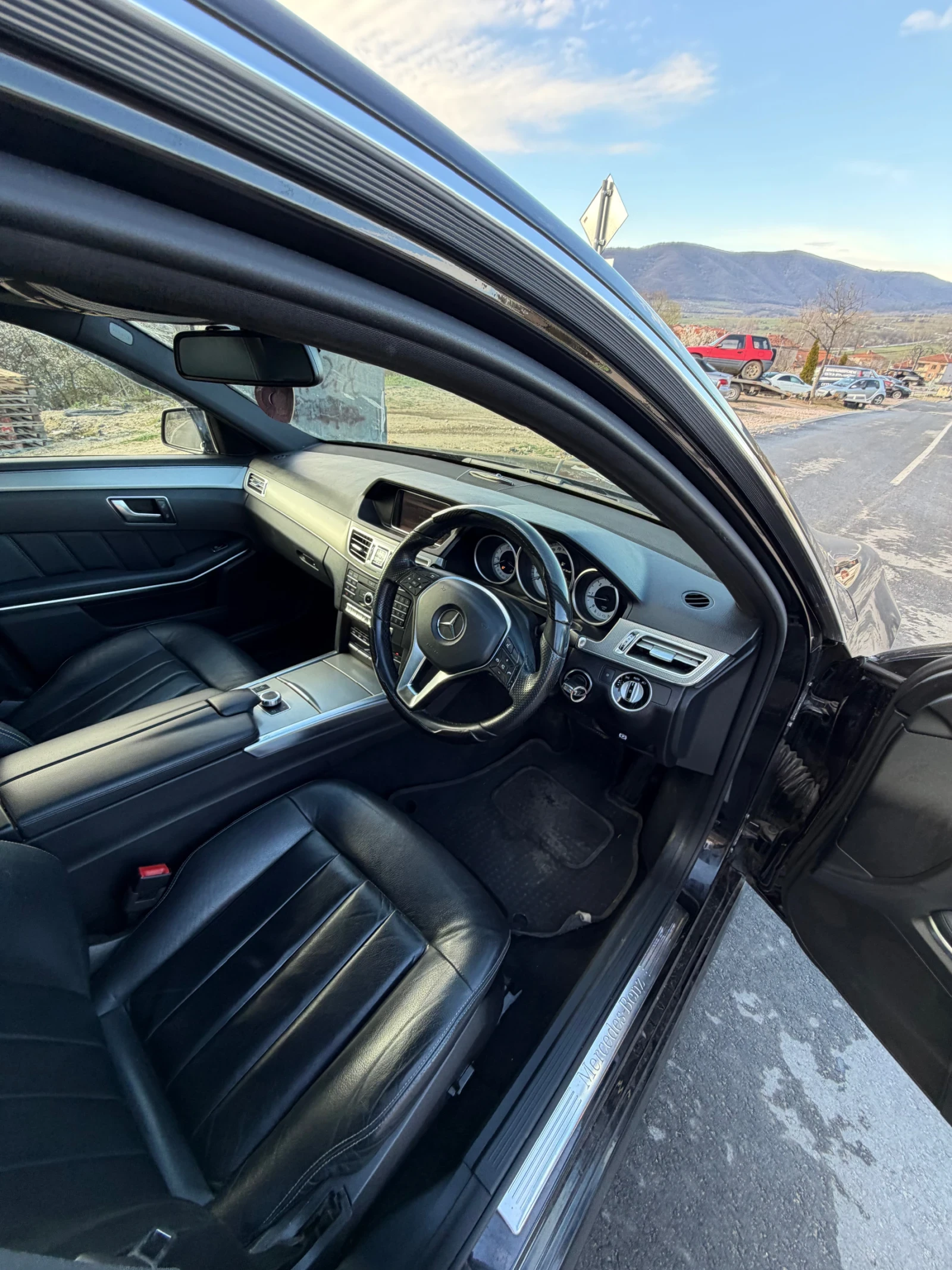 Mercedes-Benz E 220 MERCEDES W-212 E-220 2016 4, 700  FEIS, снимка 8 - Автомобили и джипове - 54058817