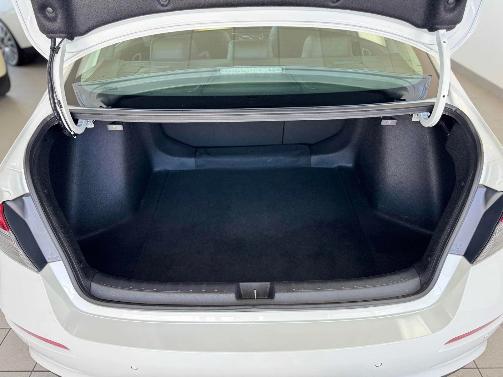 Honda Civic Touring CVT/Keyless/Lane Assist , снимка 12 - Автомобили и джипове - 54240945