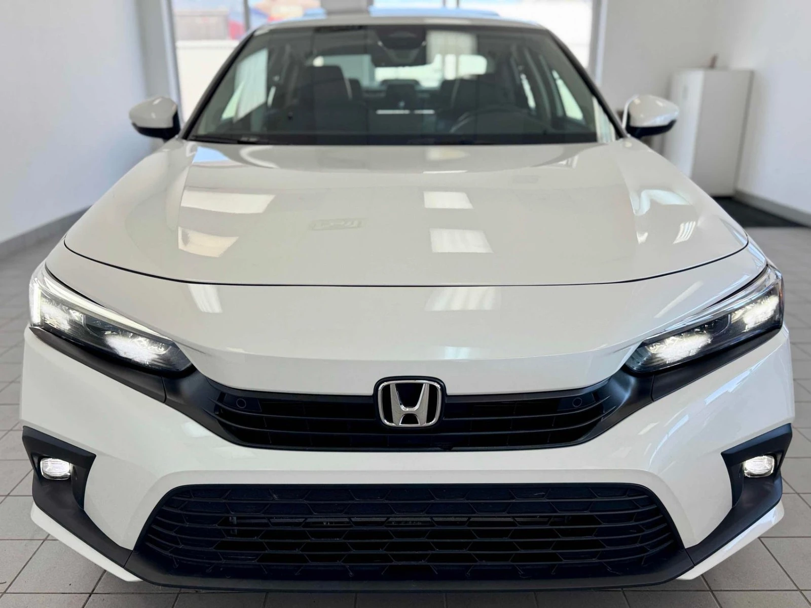 Honda Civic Touring CVT/Keyless/Lane Assist , снимка 2 - Автомобили и джипове - 54240945