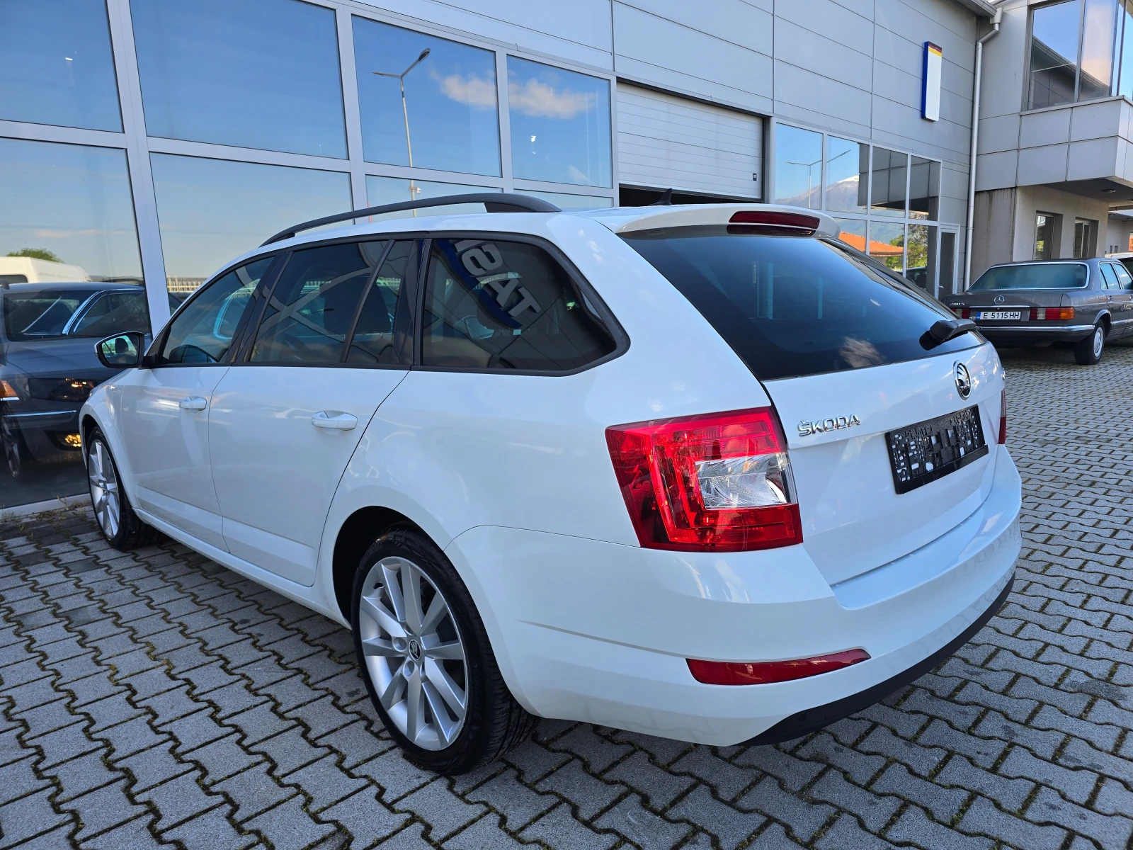 Skoda Octavia АВТОМАТИК* * НАВИГАЦИЯ* * КАМЕРА* * , снимка 7 - Автомобили и джипове - 54419707