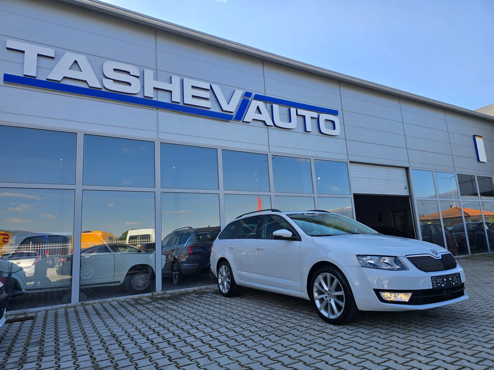 Skoda Octavia АВТОМАТИК* * НАВИГАЦИЯ* * КАМЕРА* * 