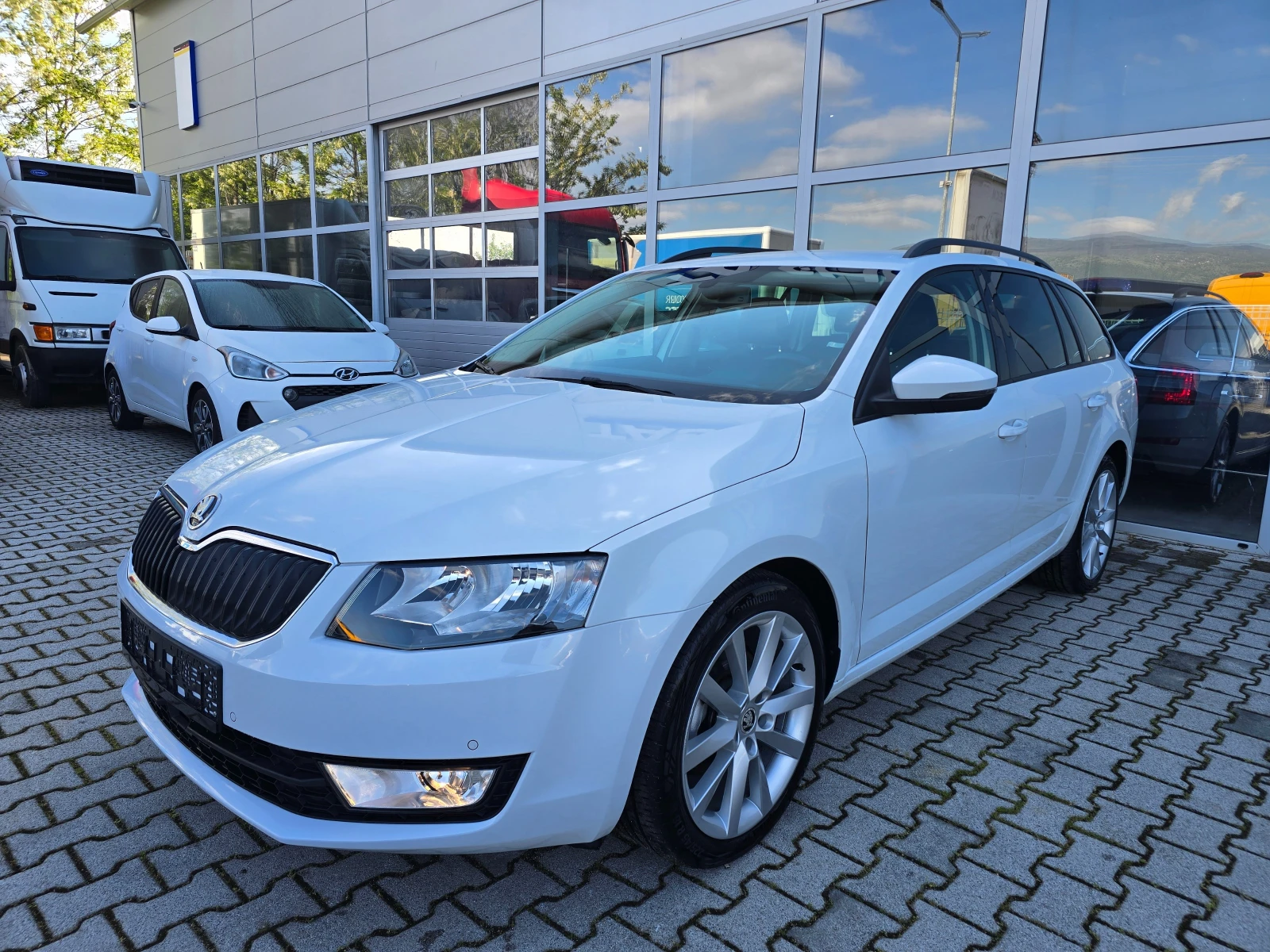 Skoda Octavia АВТОМАТИК* * НАВИГАЦИЯ* * КАМЕРА* * , снимка 5 - Автомобили и джипове - 54419707