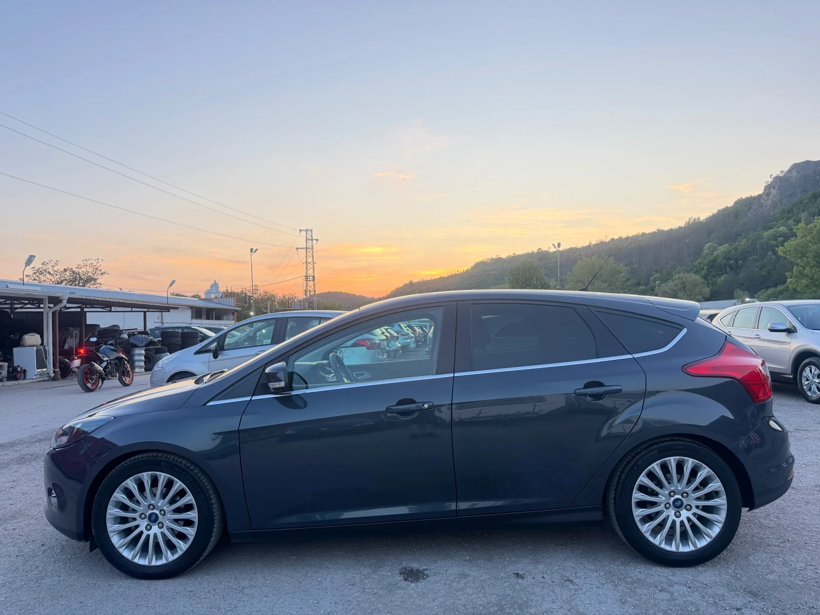 Ford Focus 1.6TDCI  НОВ ВНОС/ПАРКТРОНИК/ЛЕТИ ДЖ., снимка 6 - Автомобили и джипове - 54495111