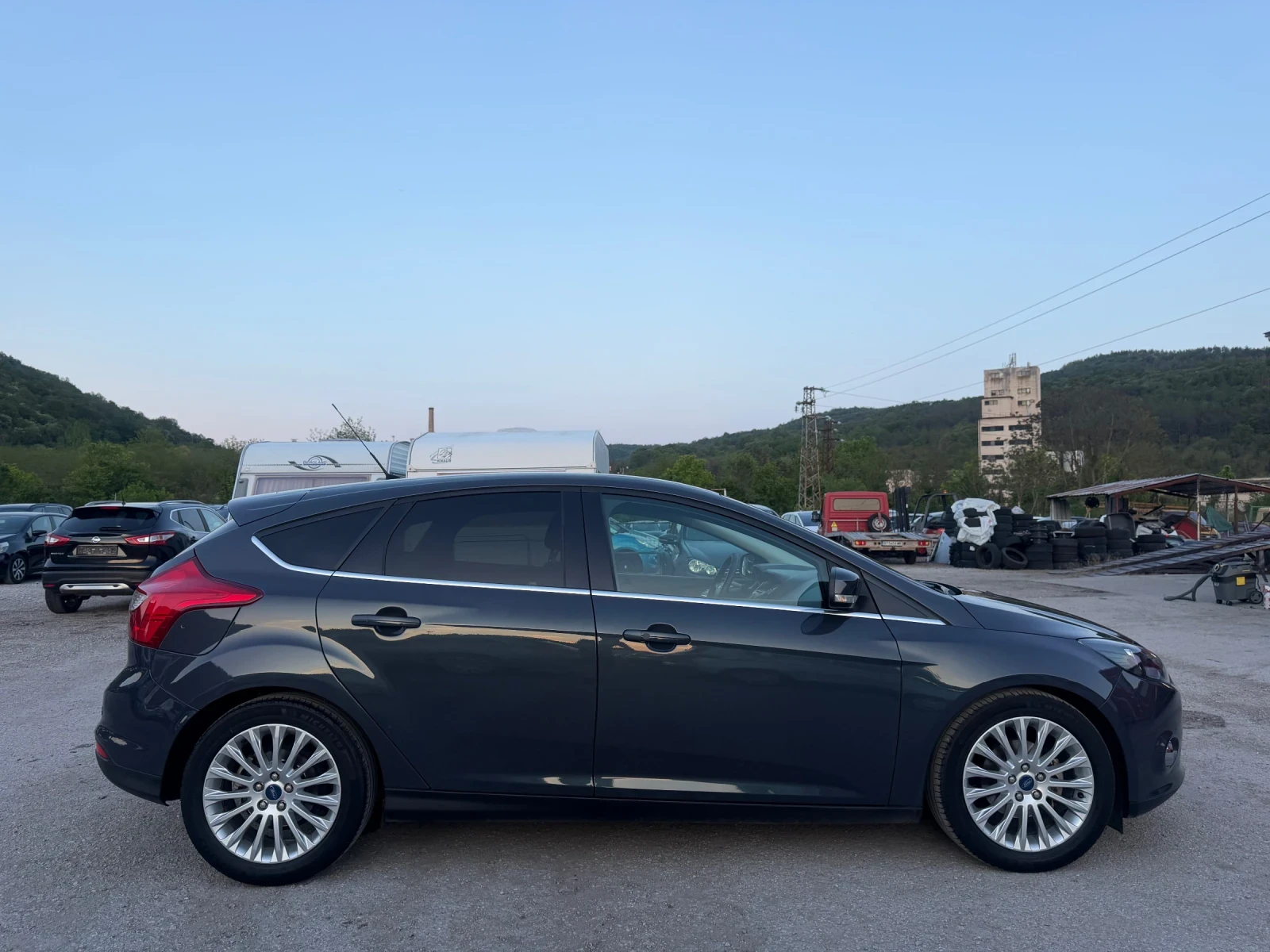 Ford Focus 1.6TDCI  НОВ ВНОС/ПАРКТРОНИК/ЛЕТИ ДЖ., снимка 2 - Автомобили и джипове - 54495111