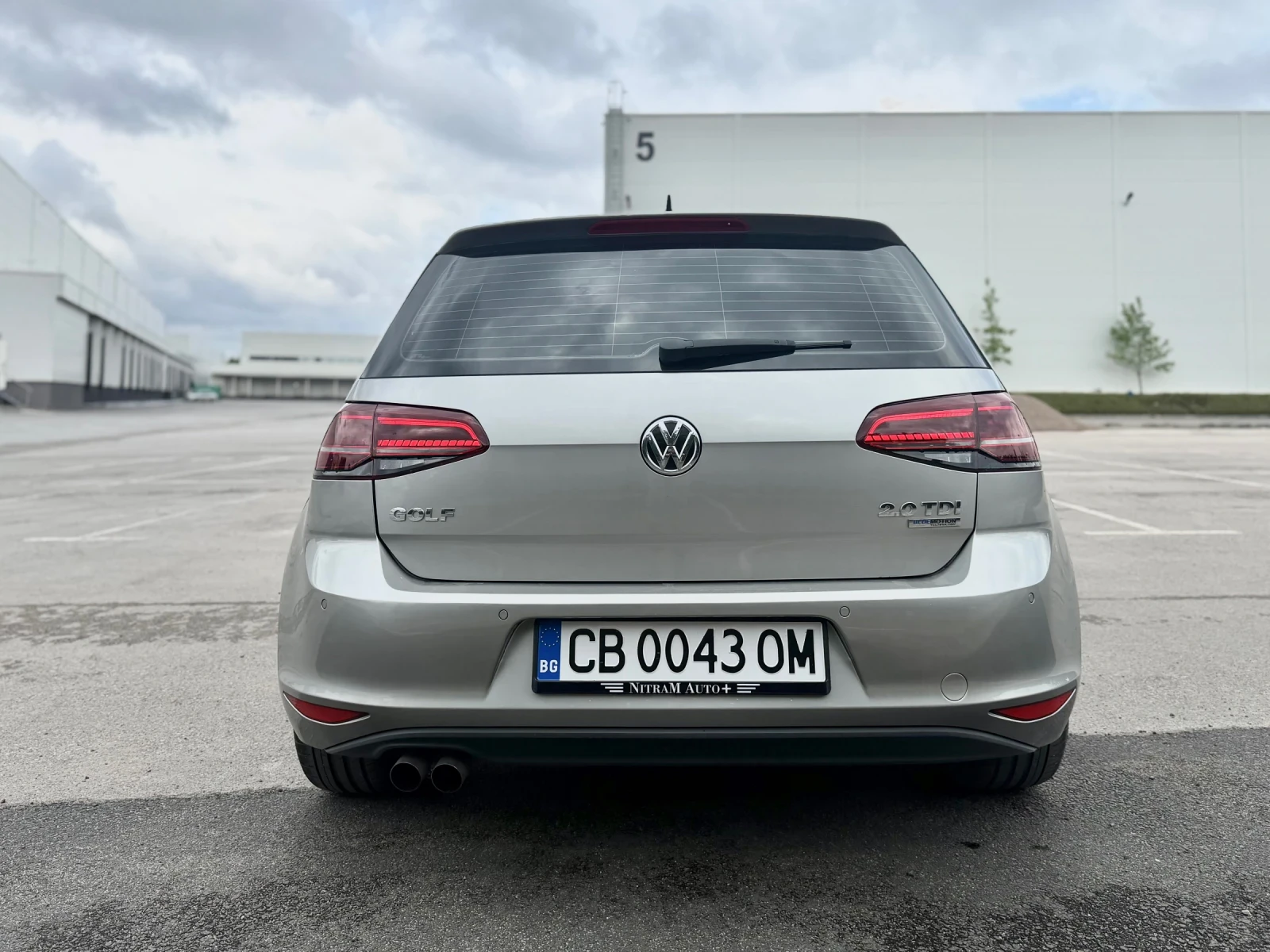 VW Golf 7 2.0TDI, снимка 5 - Автомобили и джипове - 54656396