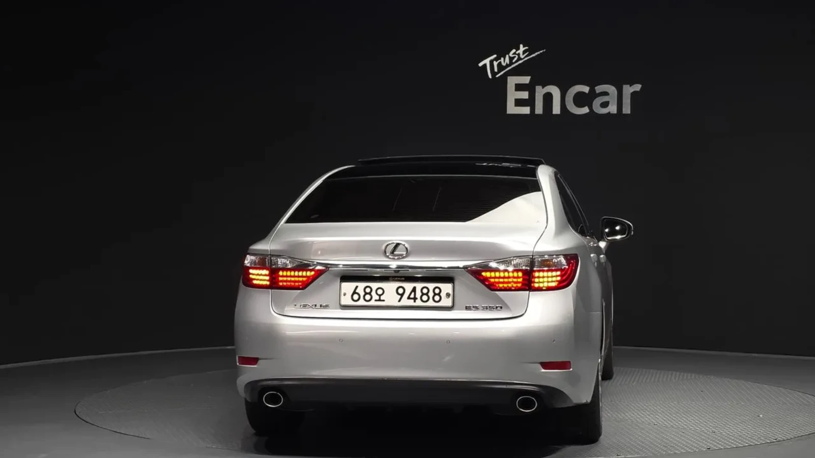 Lexus ES 350 EXECUTIVE | ПОДГРЕВ | ОБДУХ | ПАНОРАМА, снимка 4 - Автомобили и джипове - 54667561