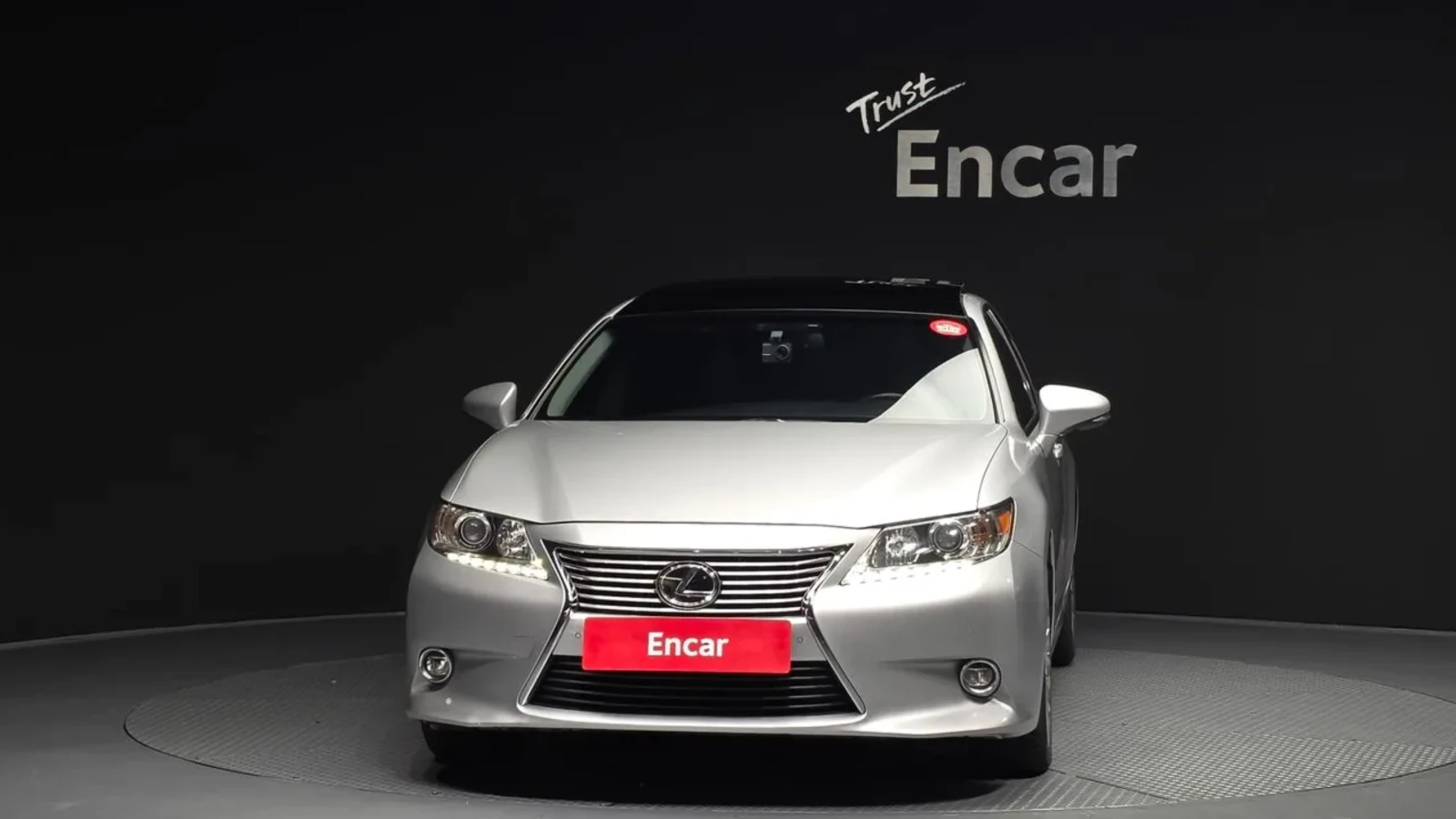 Lexus ES 350 EXECUTIVE | ПОДГРЕВ | ОБДУХ | ПАНОРАМА, снимка 2 - Автомобили и джипове - 54667561