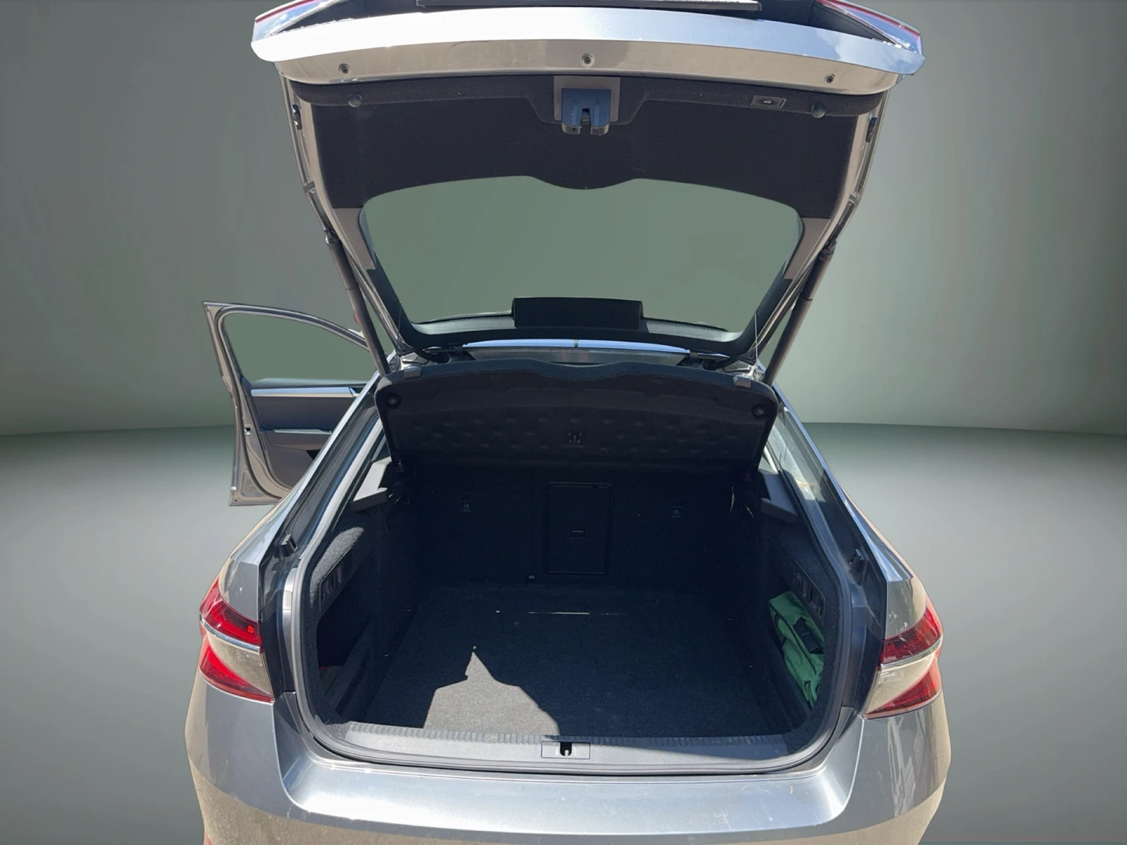Skoda Superb 2.0 TDI / 147 kW / 200 �.�., 7DSG, 4x4 | Mobile.bg � ����������� 8