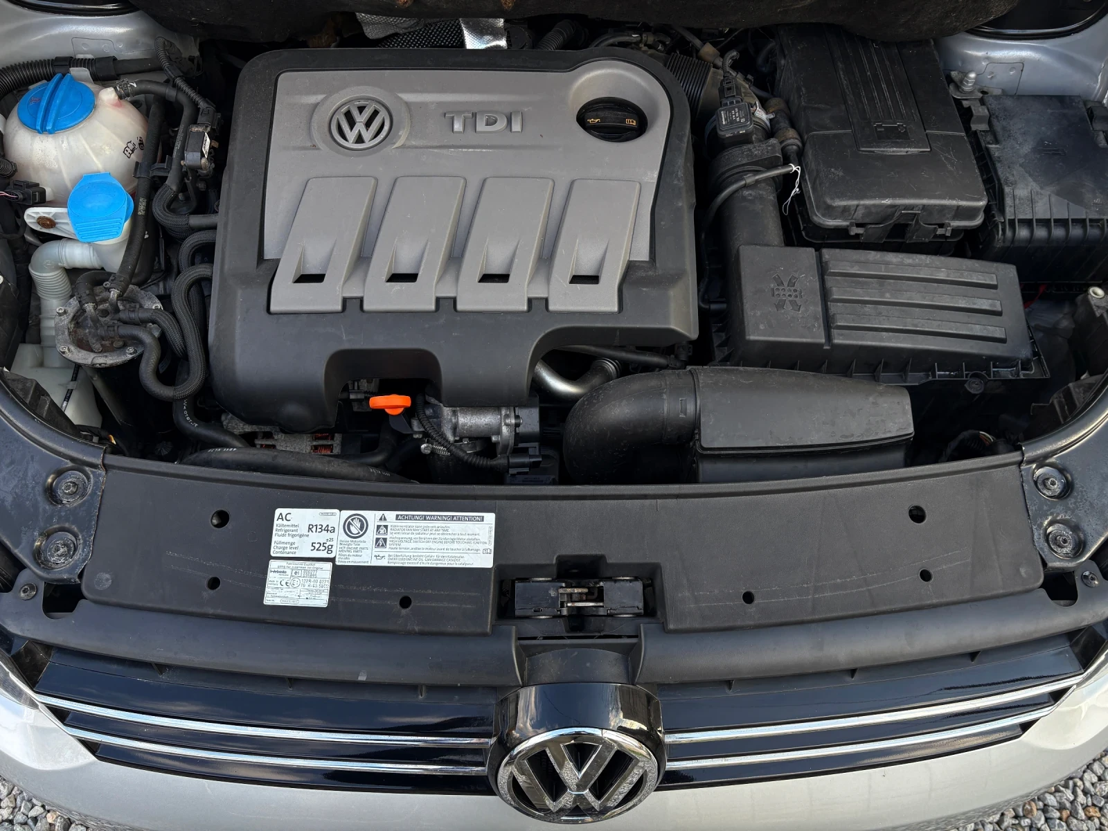 VW Touran 1.6TDI 6ск. TREND# Навигация# 164 000км#, снимка 14 - Автомобили и джипове - 54897236