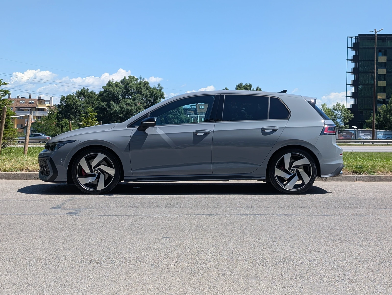 VW Golf GTI 2.0 TSI BLACK STYLE LED MATRIX PPF Ceramic, снимка 3 - Автомобили и джипове - 54915227