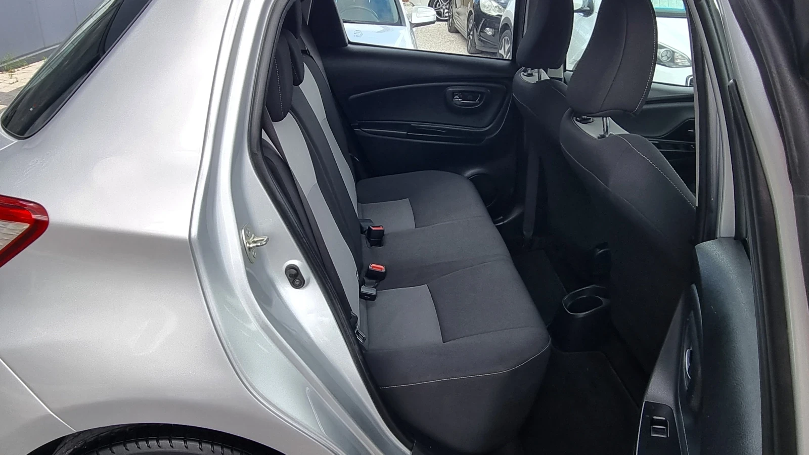 Toyota Yaris 1.5 i | Mobile.bg � ����������� 11